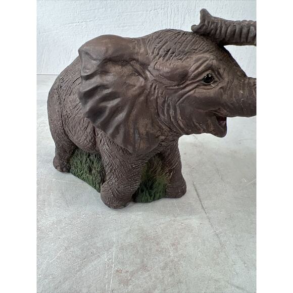 Bandanna Elephant Sculpture 1982 Chips In Paint San Diego CA VTG - Picture 7 of 14